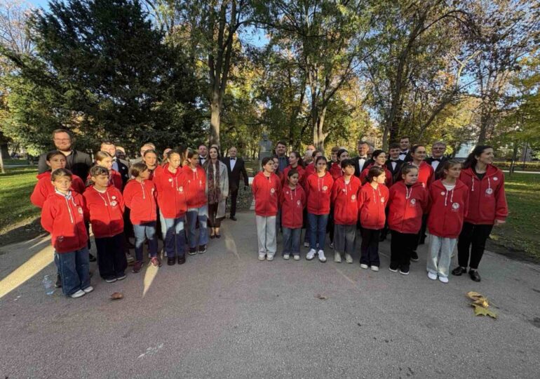 Откриха обозначителен знак на паметника на проф. Антон Безеншек в Пловдив (СНИМКИ) 7 Откриха обозначителен знак на паметника на проф. Антон Безеншек в Пловдив (СНИМКИ)
