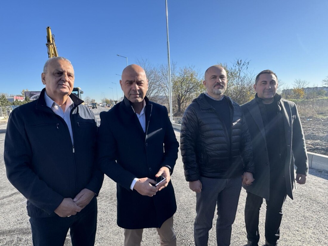 Кметът Костадин Димитров: Напредва реконструкцията на Рогошко шосе (СНИМКИ)