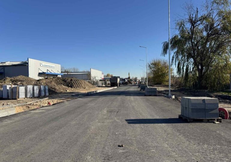 Кметът Костадин Димитров: Напредва реконструкцията на Рогошко шосе (СНИМКИ)