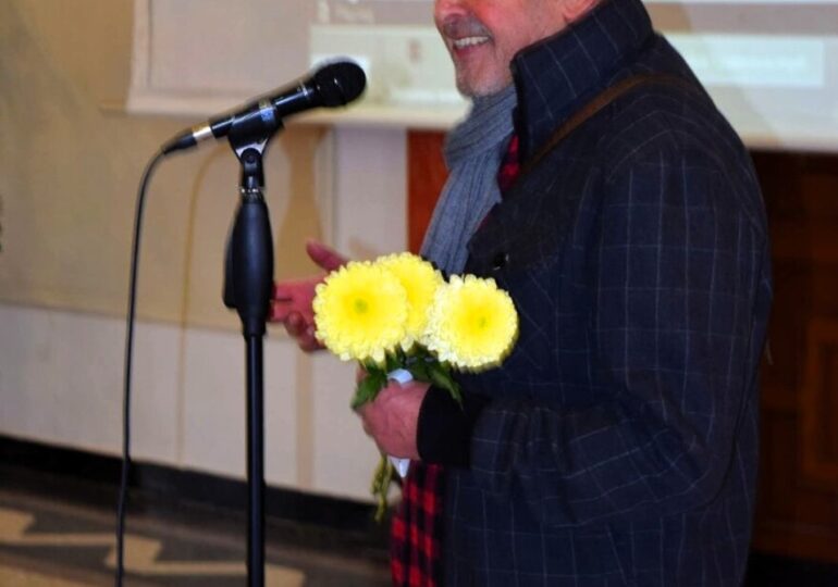 В Асеновград вече има паметна плоча на актрисата Надя Тодорова (СНИМКИ) 7 В Асеновград вече има паметна плоча на актрисата Надя Тодорова (СНИМКИ)