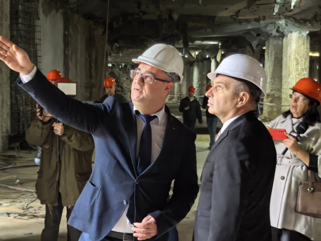 "Пловдив ще има най-дългото, модерно и хубаво съоръжение": Министърът на транспорта инспектира пробива под Централна гара (СНИМКИ)