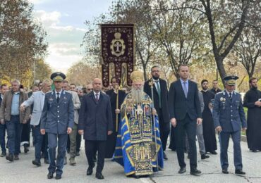 С грандиозно шествие в "Тракия": Пловдив отбеляза Деня на християнското семейство (СНИМКИ)