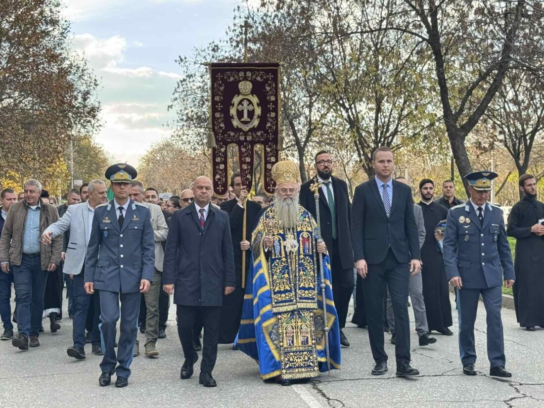 С грандиозно шествие в „Тракия“: Пловдив отбеляза Деня на християнското семейство (СНИМКИ)