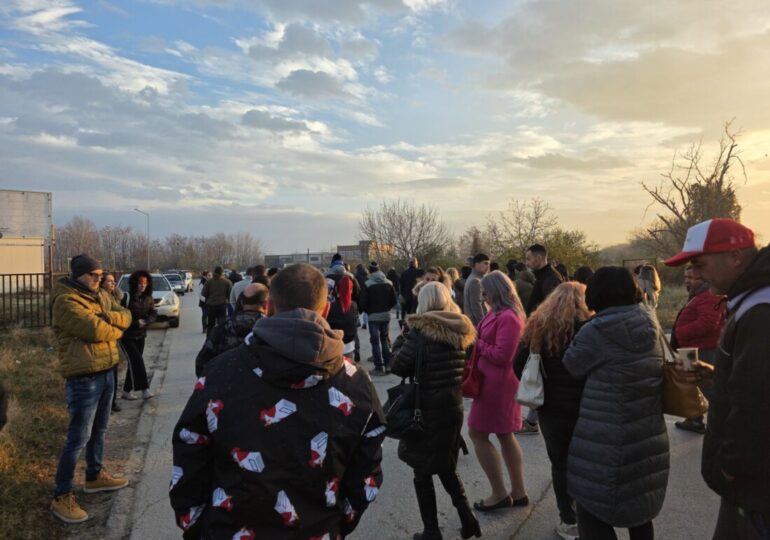 След трагедията: Протест затвори за кратко Околовръстното шосе на Пловдив (СНИМКИ)