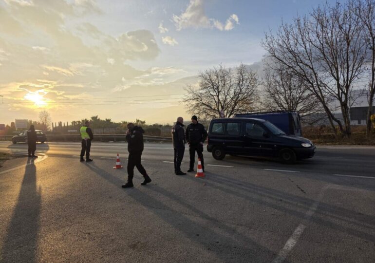 След трагедията: Протест затвори за кратко Околовръстното шосе на Пловдив (СНИМКИ)