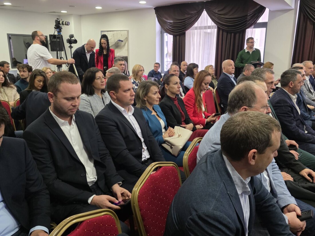 Томислав Дончев в Пловдив: От началото на годината в икономиката ни са вложени 4 млрд. лева (СНИМКИ)