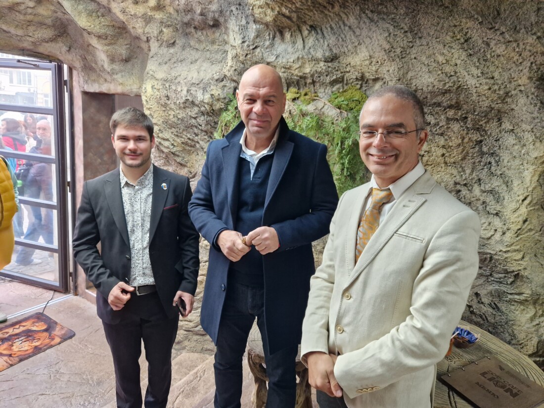 В Пловдив откриха първото в България зоокафе (СНИМКИ) 3 В Пловдив откриха първото в България зоокафе (СНИМКИ)