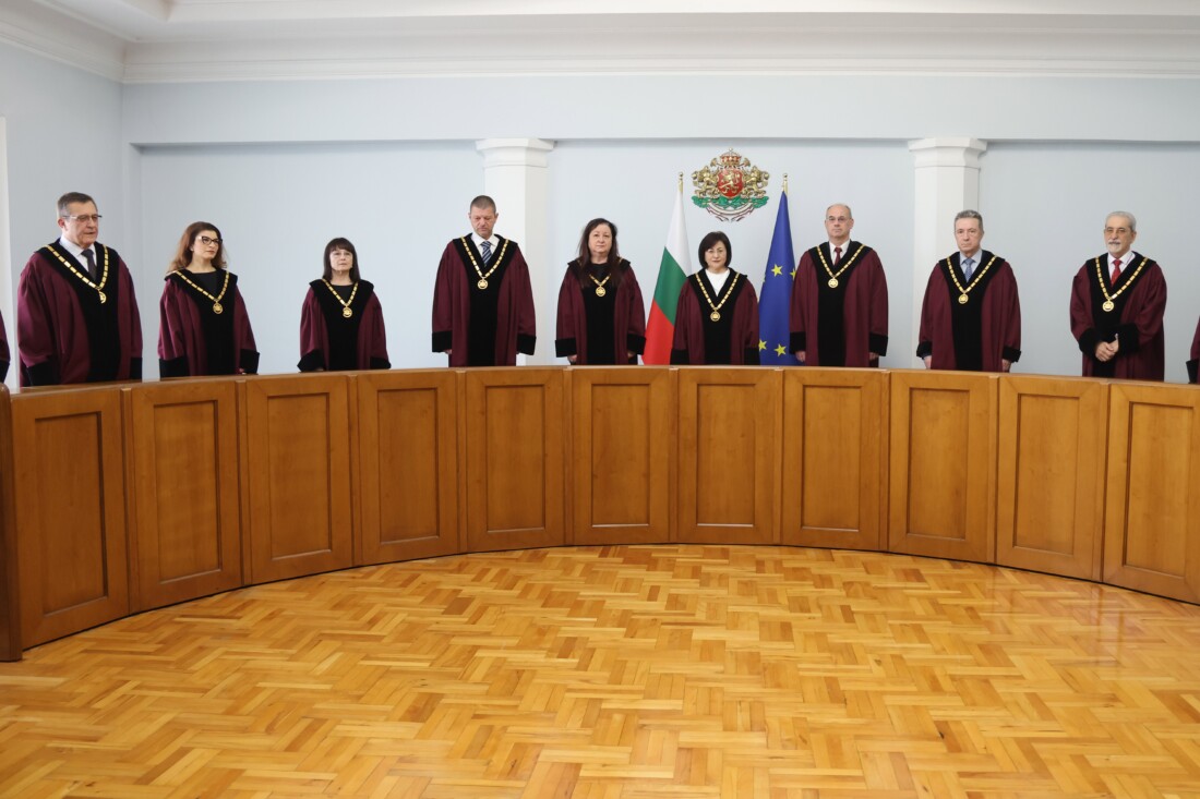 Орлин Колев: Конституционният съд работи усилено по въпроса с референдума за еврото