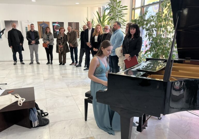 Наградиха победителите в VIII-ия Национален ученически конкурс „Плакат-Костадин Отонов“ в Пловдив (ГАЛЕРИЯ)