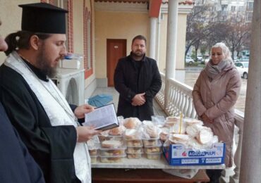 Курбан за Никулден раздадоха в район „Тракия“ (СНИМКИ)