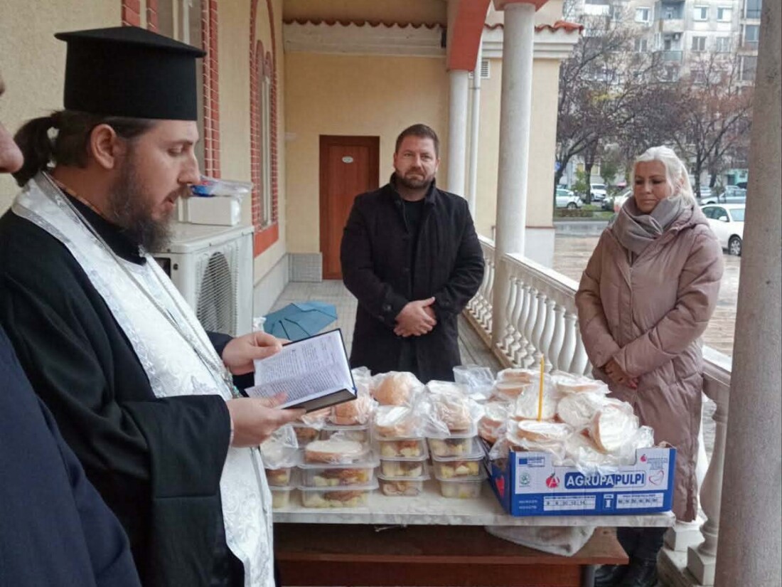 Курбан за Никулден раздадоха в район „Тракия“ (СНИМКИ)