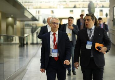 ПП-ДБ внесе вота на недоверие към кабинета "Желязков"