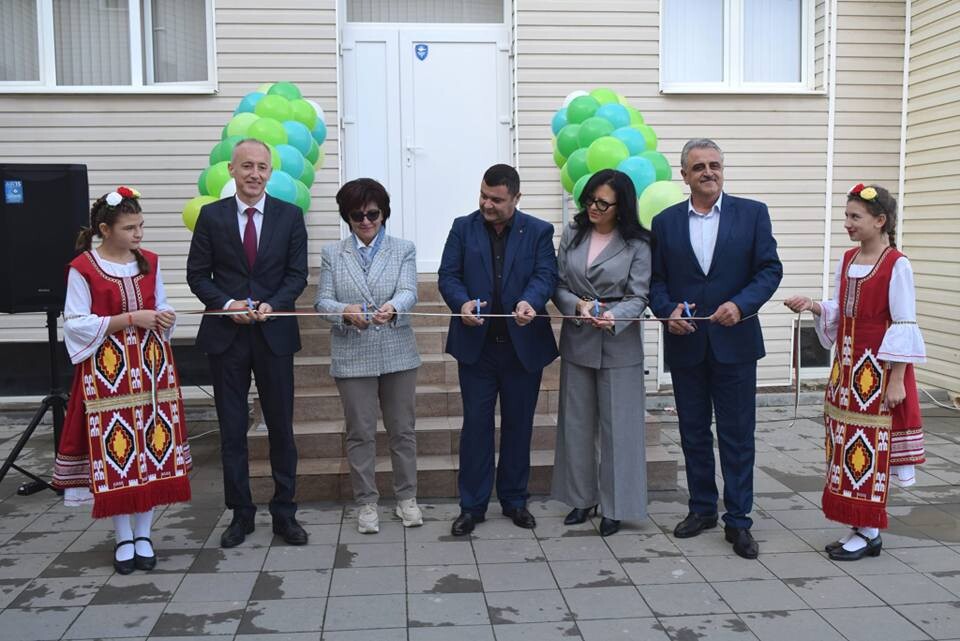 Министър Красимир Вълчев откри нов STEM център в ОУ „Св. Климент Охридски“ в Скутаре (СНИМКИ)