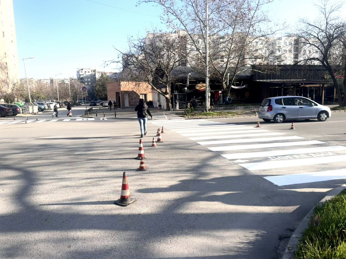 Нова пешеходна пътека в "Тракия" (СНИМКИ)