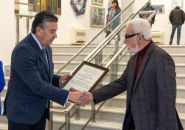 Връчиха официално отличието "Почетен гражданин на град Пловдив" на художника Матей Матеев (СНИМКИ)