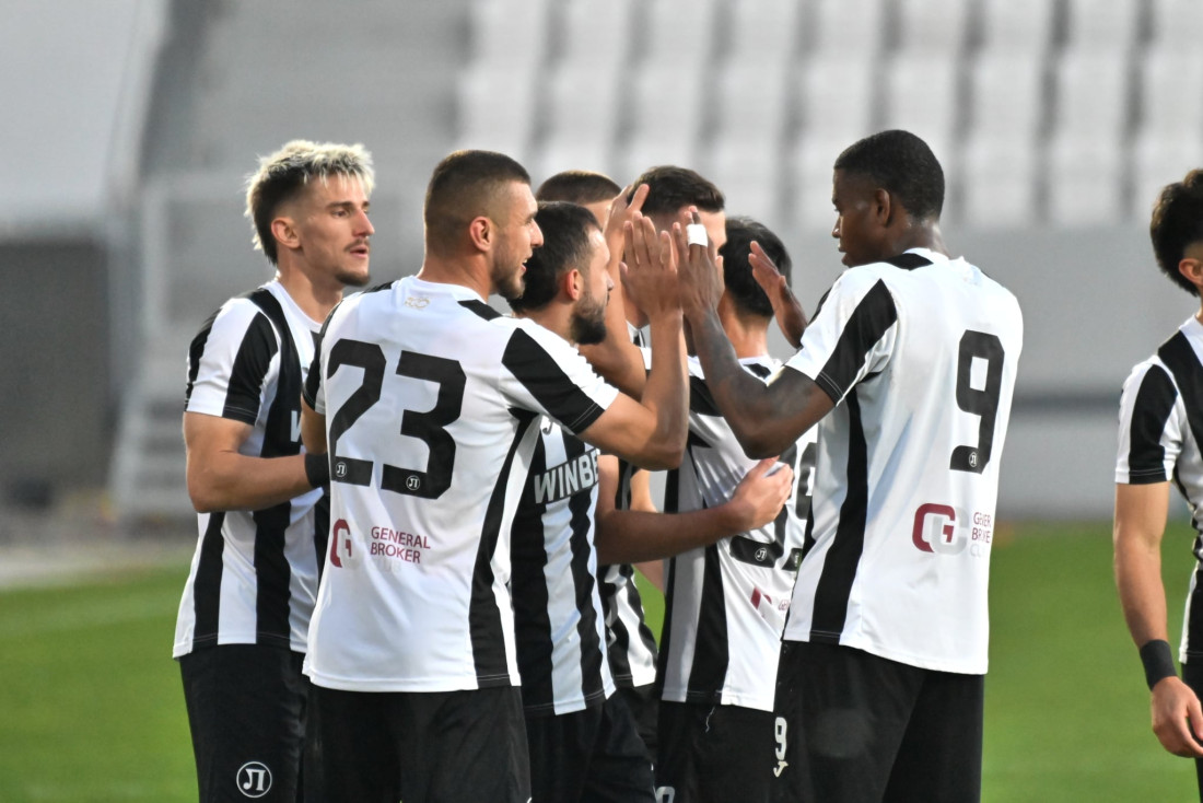 С разгром над Монтана: Локомотив Пловдив е на четвъртфинал за Купата на България (СНИМКИ и ВИДЕО) 3 С разгром над Монтана: Локомотив Пловдив е на четвъртфинал за Купата на България (СНИМКИ и ВИДЕО)