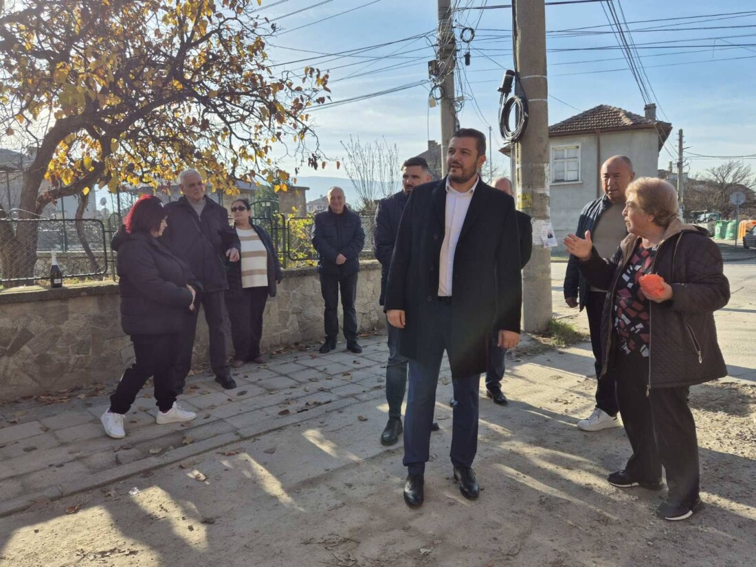 Стартира ремонт на улица в Крумово (СНИМКИ)