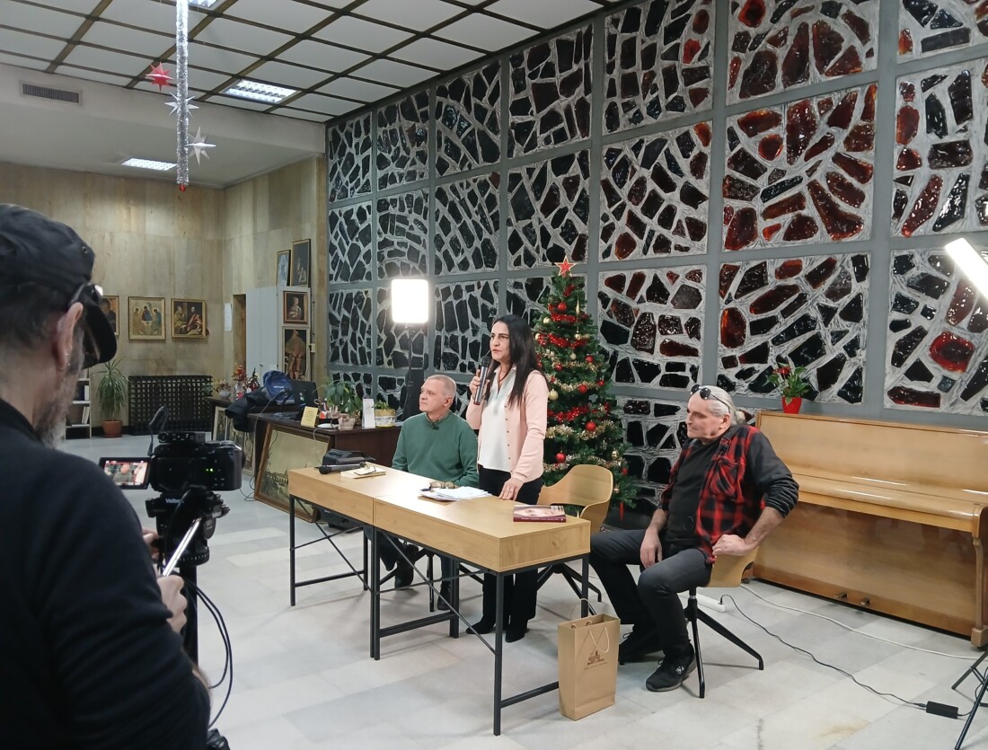 Журналистът, писател и поет Антон Баев представи третата си книга „Татко“, преведена на турски език (СНИМКИ) 1 Журналистът, писател и поет Антон Баев представи третата си книга „Татко“, преведена на турски език (СНИМКИ)