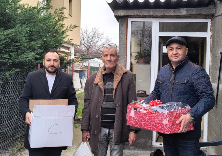 Младежите от Интеракт и Ротаракт с мащабна благотворителна кампания „Купи и дари“ в Община Марица (ГАЛЕРИЯ)