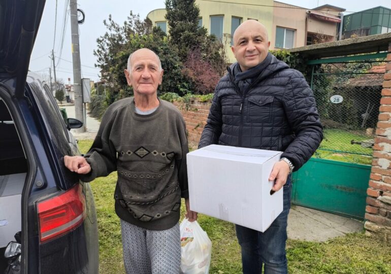 Младежите от Интеракт и Ротаракт с мащабна благотворителна кампания „Купи и дари“ в Община Марица (ГАЛЕРИЯ)