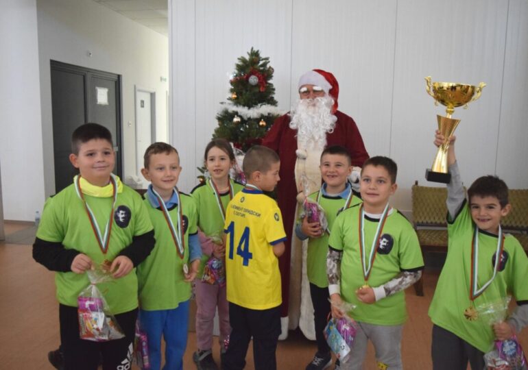 Първолаците от Скутаре триумфираха в турнира в община Марица (СНИМКИ)