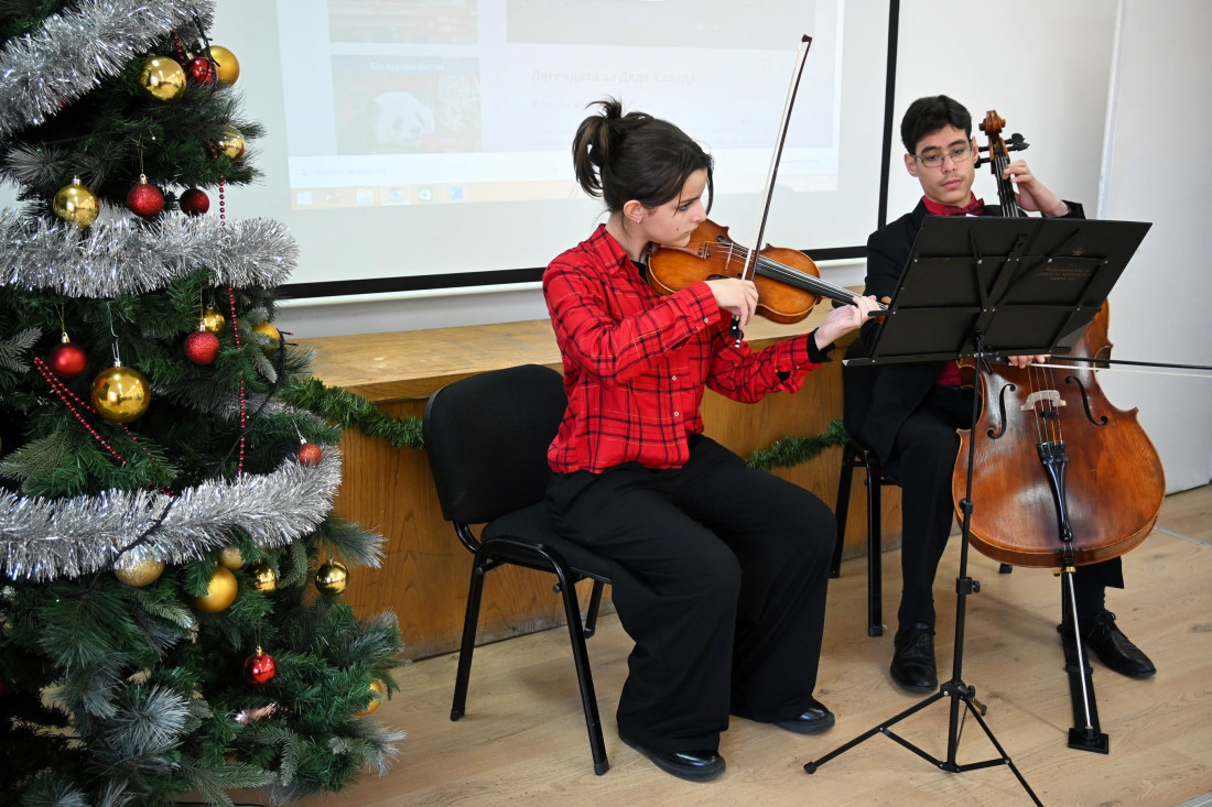 Празник на дарителите озари Клиниката по педиатрия към УМБАЛ „Свети Георги“ – Пловдив (СНИМКИ) 4 Празник на дарителите озари Клиниката по педиатрия към УМБАЛ „Свети Георги“ – Пловдив (СНИМКИ)