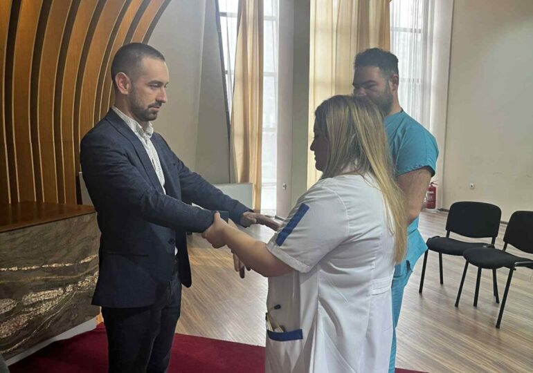 "Офис рестарт": Безплатни прегледи за проблеми с опорни-двигателния апарат в "Тракия" (СНИМКИ) 3 "Офис рестарт": Безплатни прегледи за проблеми с опорни-двигателния апарат в "Тракия" (СНИМКИ)