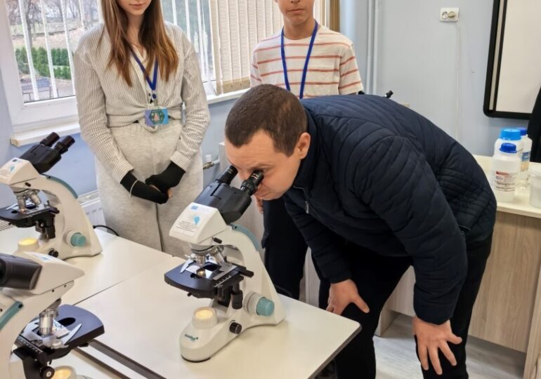 Откриха иновативен STEM център в ОУ „Захари Стоянов“ (СНИМКИ)