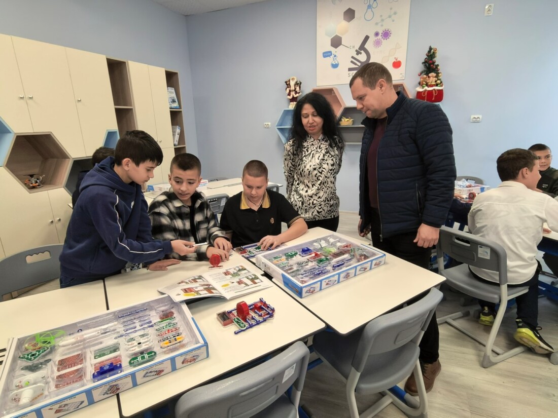 Откриха иновативен STEM център в ОУ „Захари Стоянов“ (СНИМКИ)