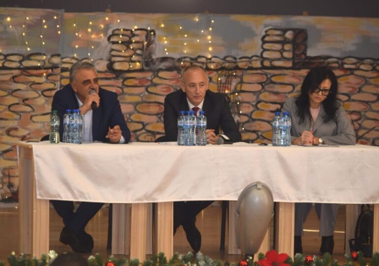 Министър Красимир Вълчев обсъди с учители и директори от Община Марица проблеми и бъдещи приоритети в образованието (СНИМКИ)