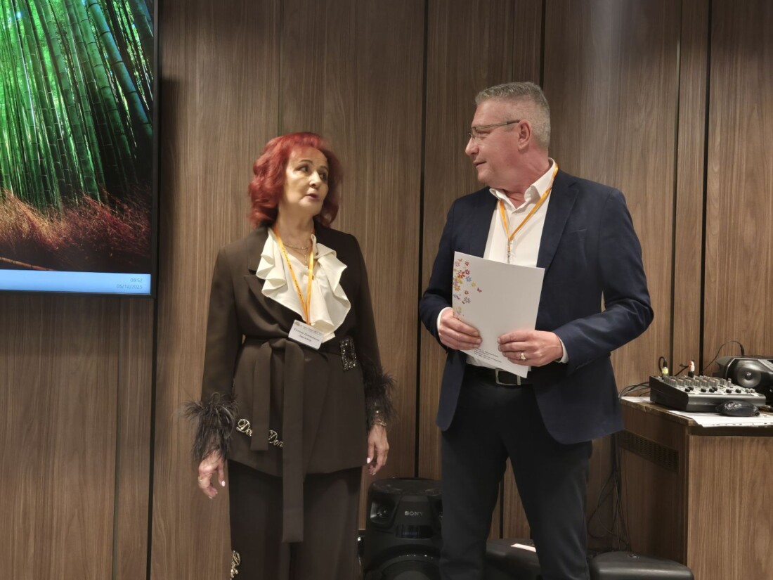 „Щастливо детство“: Конференция „Пътища към щастието на децата“ обедини детски градини от цялата страна (ГАЛЕРИЯ)