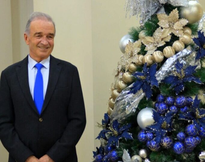 Добри гости коледари гостуваха на кмета на Асеновград (СНИМКИ)