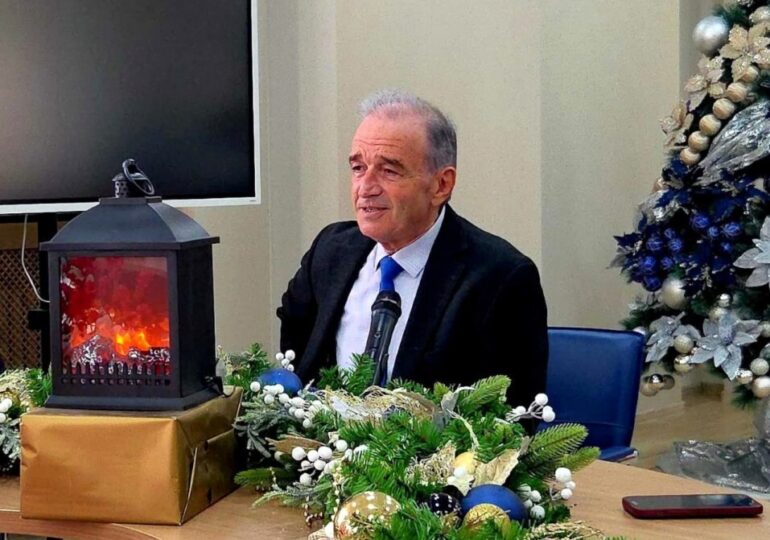 Добри гости коледари гостуваха на кмета на Асеновград (СНИМКИ)