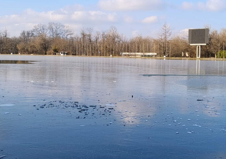 Община Пловдив призовава за повишено внимание: Гребният канал е замръзнал