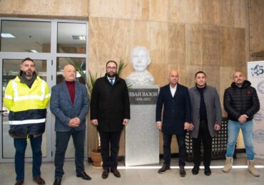 Кметът на Пловдив даде старт на санирането на НБ „Иван Вазов“ (СНИМКИ)