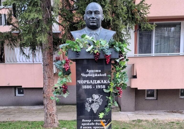 Празник на виното и народни борби този уикенд в Асеновград