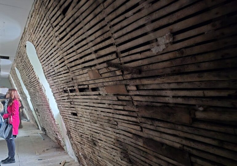 Напредва ремонтът на Хуманитарната гимназия в Пловдив (СНИМКИ)