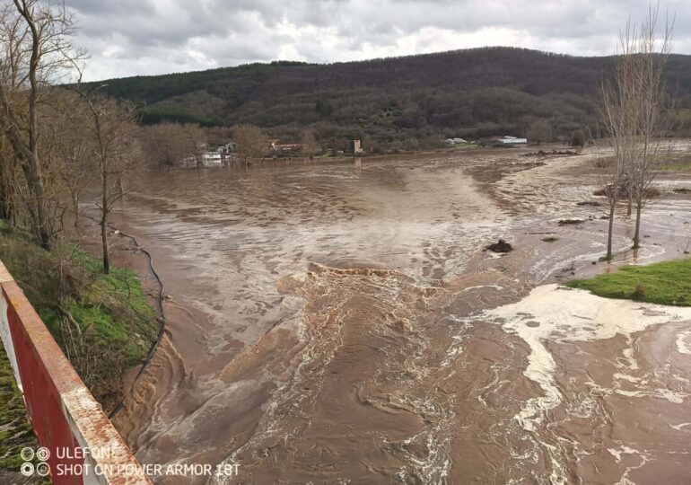 Язовир "Ивайловград" прелива, информирани са съседни гръцки общини (СНИМКИ)