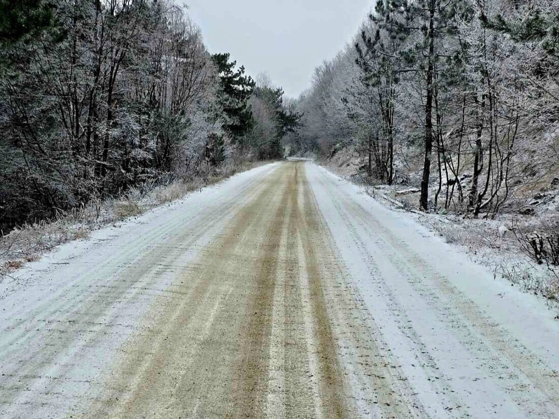 Опесъчени са планинските пътища в община Асеновград