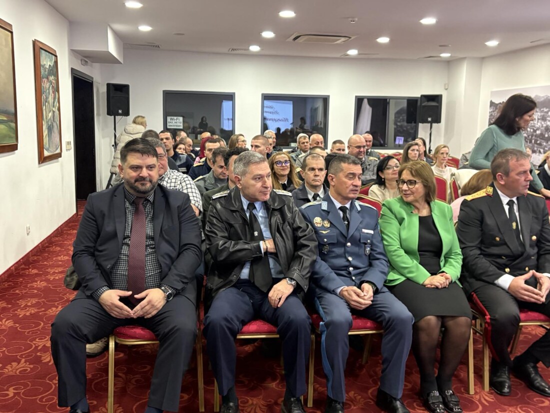 Отличиха най-добрите пожарникари в Пловдивска област (СНИМКИ) 1 Отличиха най-добрите пожарникари в Пловдивска област (СНИМКИ)