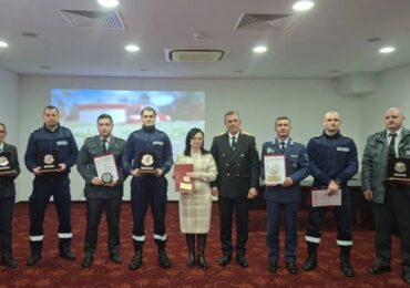 Отличиха най-добрите пожарникари в Пловдивска област (СНИМКИ)