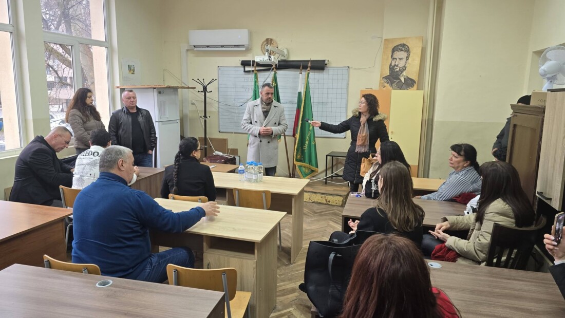 Напредва ремонтът на Хуманитарната гимназия в Пловдив (СНИМКИ)