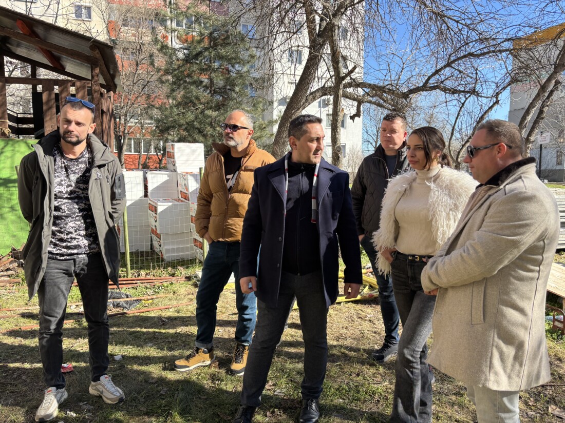 Напредва санирането на блок № 217 в „Тракия“ в Пловдив (СНИМКИ) 2 Напредва санирането на блок № 217 в „Тракия“ в Пловдив (СНИМКИ)