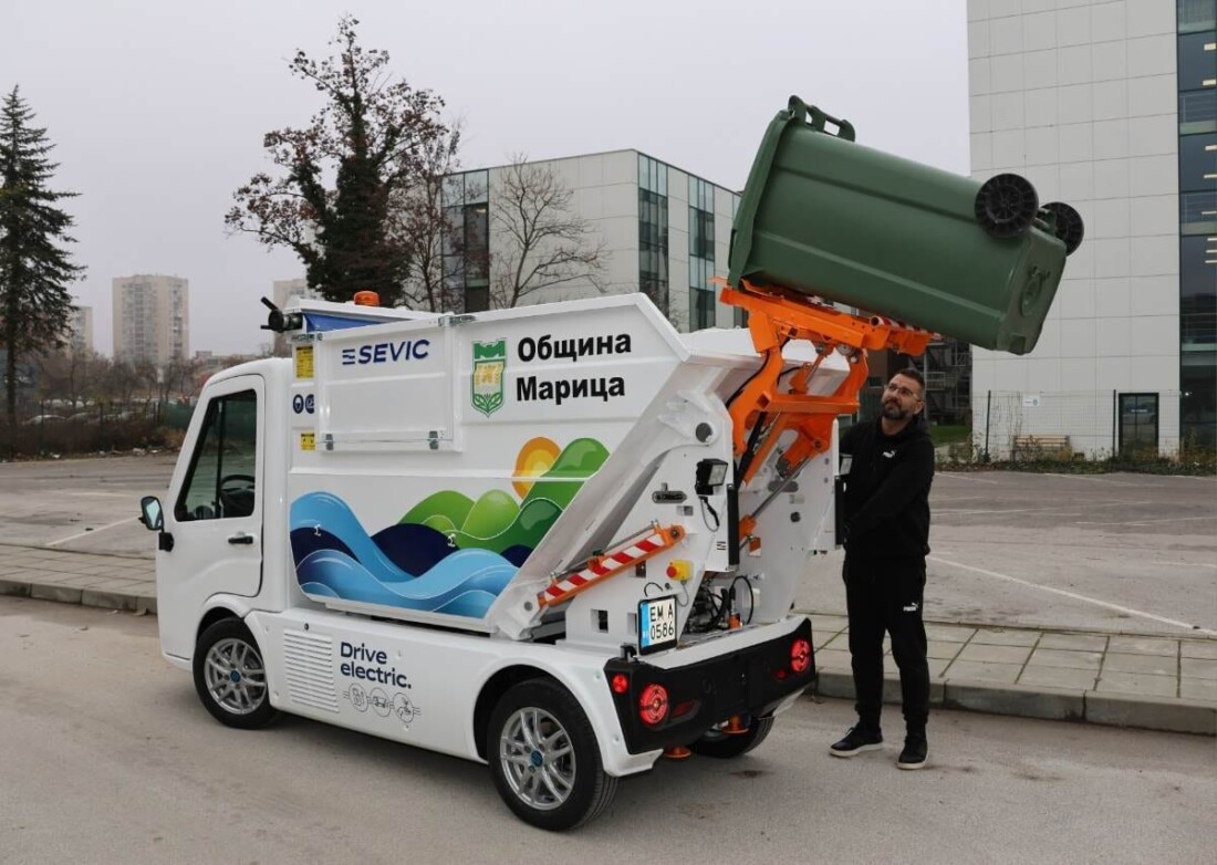 Община Марица ще използва шести електроавтомобил за смето събиране (СНИМКИ) 3 Община Марица ще използва шести електроавтомобил за смето събиране (СНИМКИ)