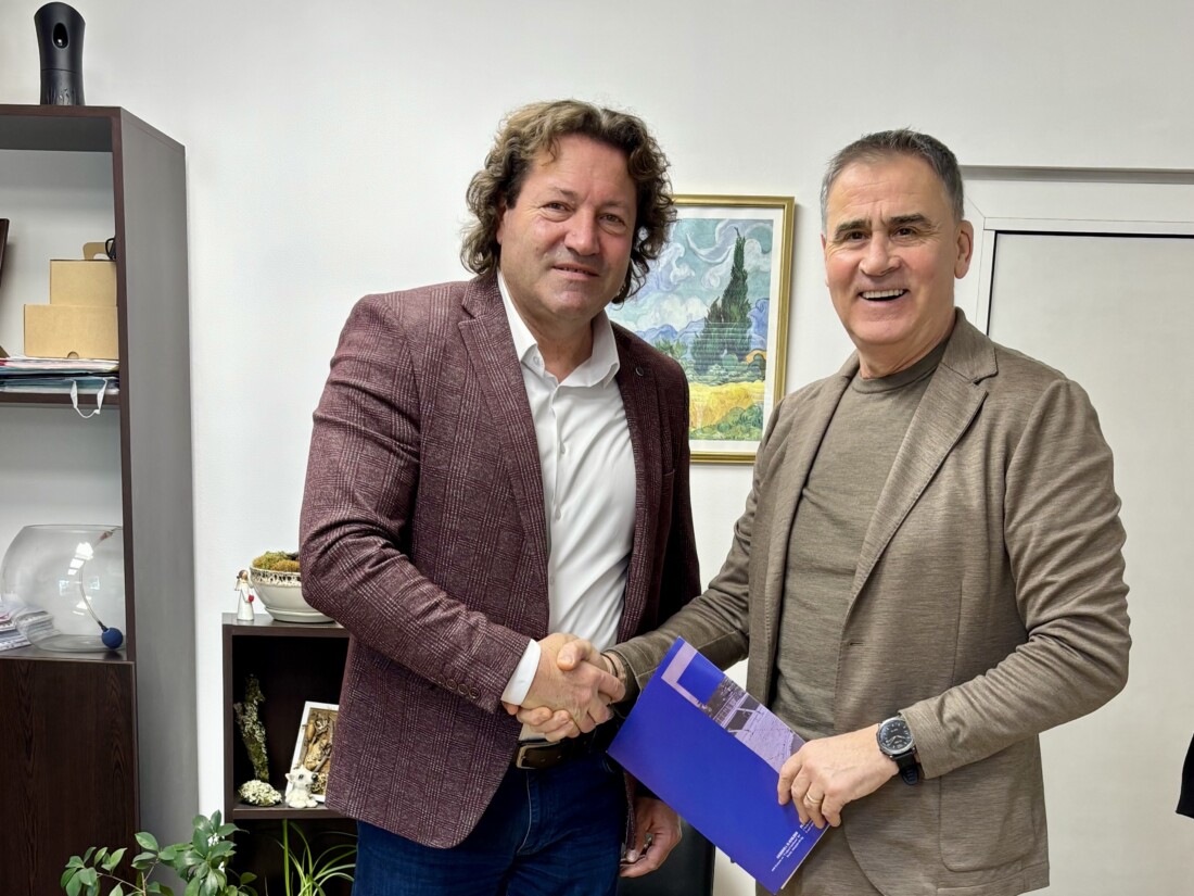 Сдружение „Бизнесът за Пловдив“ с дарение за социалния патронаж (СНИМКИ)