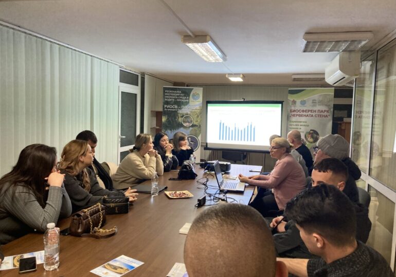 РИОСВ – Пловдив проведе обучение със студенти от Аграрния университет, посветено на качеството на атмосферния въздух (СНИМКИ)