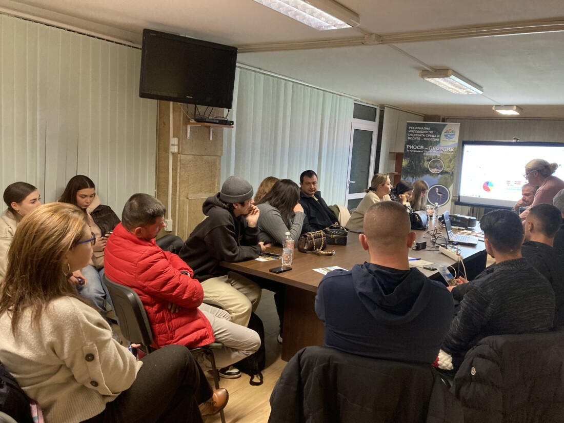 РИОСВ – Пловдив проведе обучение със студенти от Аграрния университет, посветено на качеството на атмосферния въздух (СНИМКИ)