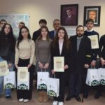 Димитър Иванов връчи грамоти на младежи от Ротари за благотворителна кампания (СНИМКИ)