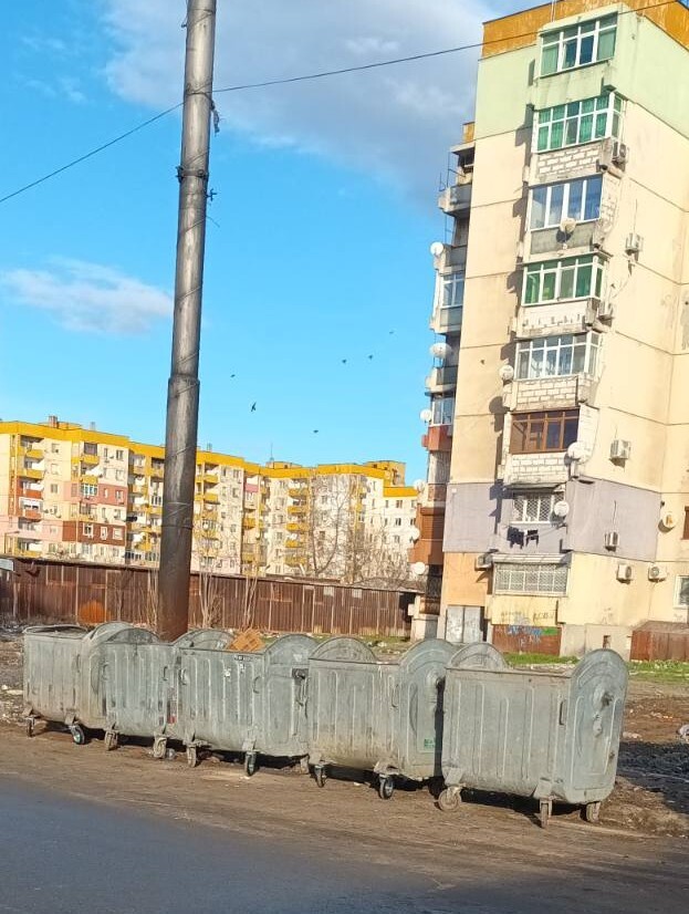 Поставят 52 контейнера за смет в квартал „Столипиново“ (СНИМКИ)