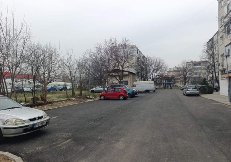 Преобразиха напълно паркинг в „Коматево“ (СНИМКИ)